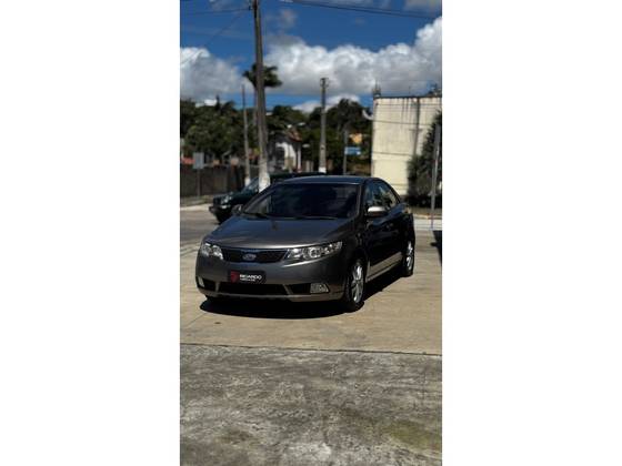 KIA CERATO 1.6 EX3 SEDAN 16V GASOLINA 4P AUTOMÁTICO KIA CERATO 1.6 EX3 SEDAN 16V GASOLINA 4P AUTOMÁTICO